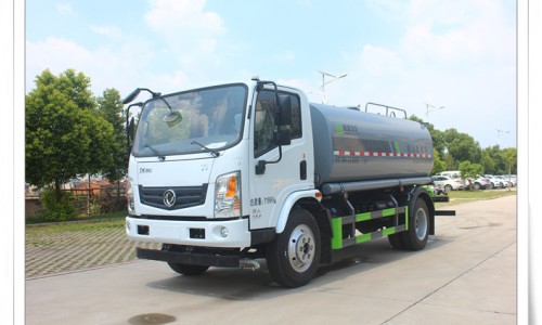 东风T1洒水车