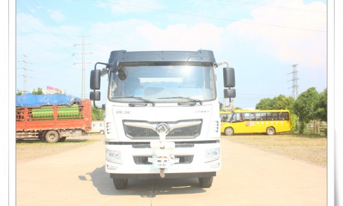 东风F9洒水车