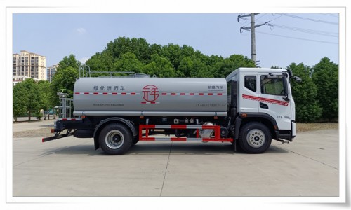 东风DV5洒水车
