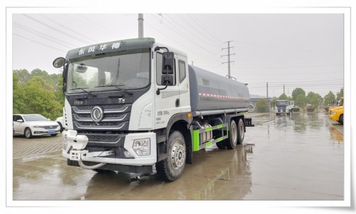 东风T5后八轮洒水车