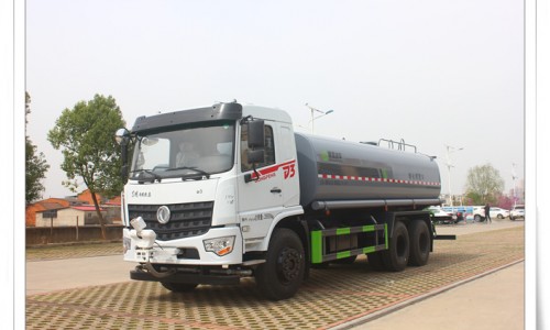 东风D3后双桥洒水车