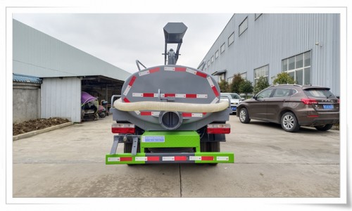 东风途逸吸粪车